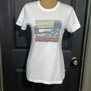 ARIAT women’s fitted tee in Medium new no tags